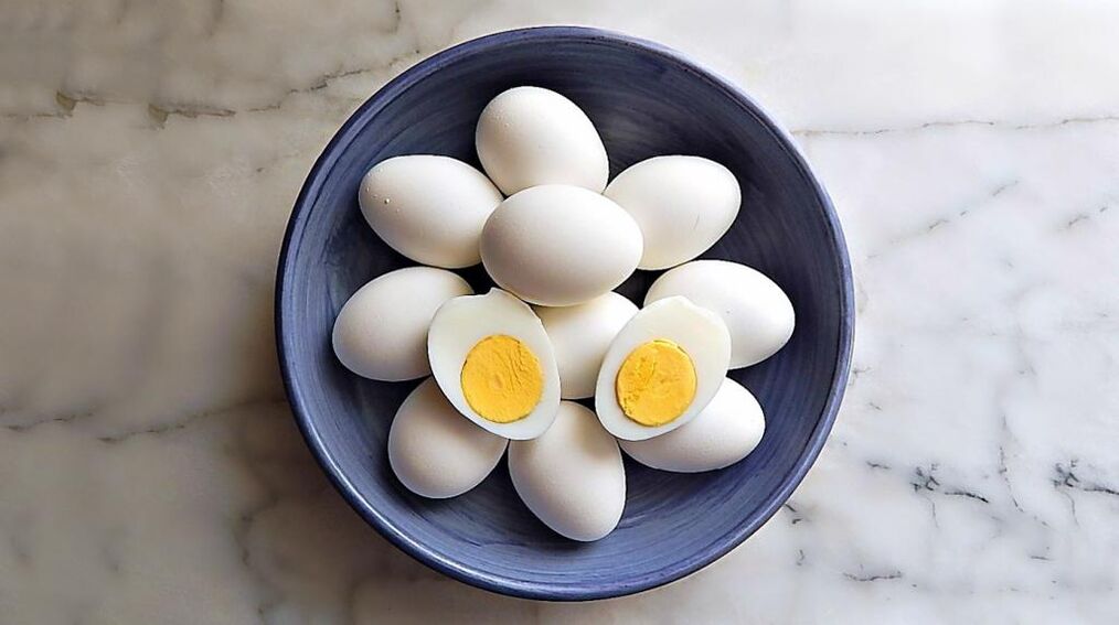 Пилешките јајца се неопходен производ во исхраната со хемикалии